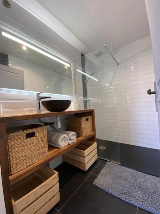 Villa Avec Jacuzzi Proche De La Et Du Centre *