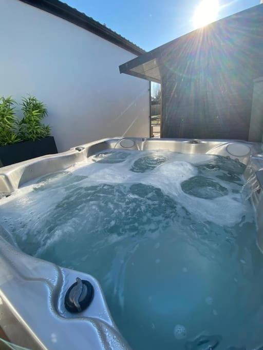 Avec Jacuzzi Proche De La Et Du Centre * Barbâtre